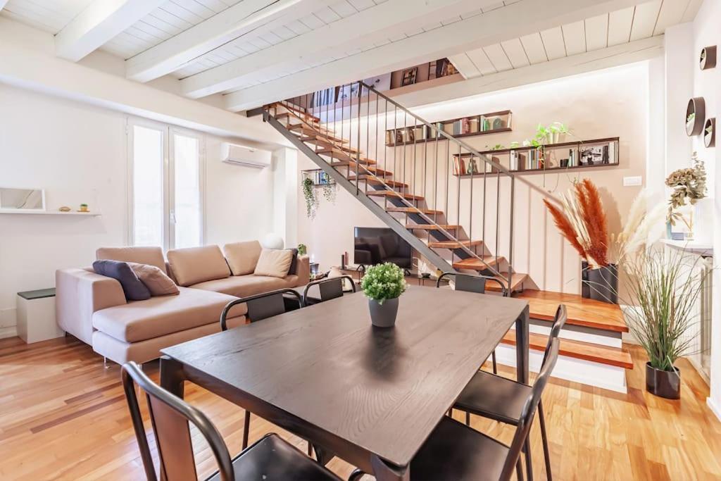 Elegante Loft Su 2 Piani A 5 Minuti Da San Siro Apartman Milánó Kültér fotó